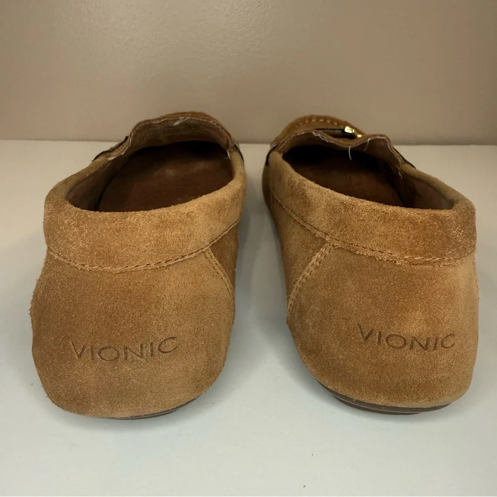 Vionic Hilo‎ Suede Driving Loafer Slip On Moccasin Tan/Camel & Brown Women's 7
